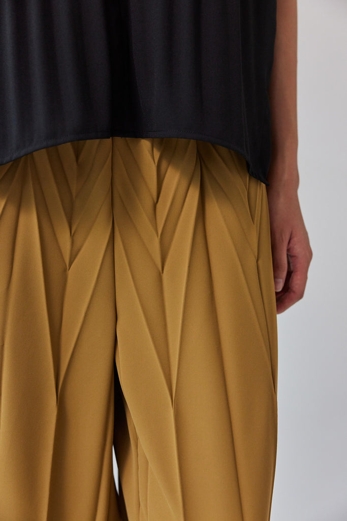 PLEATED WAVE TROUSERS