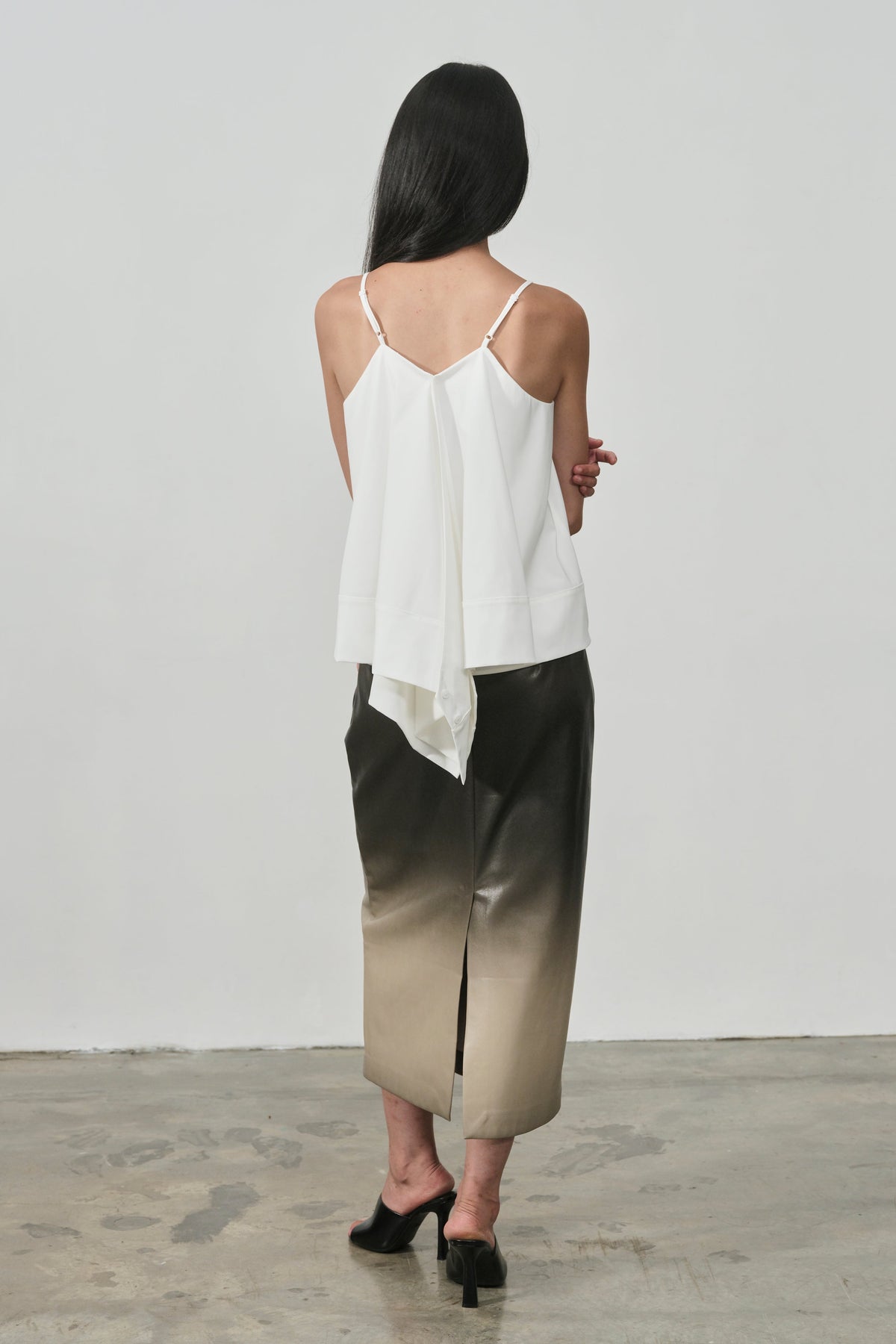 PEARL GRADIENT SKIRT