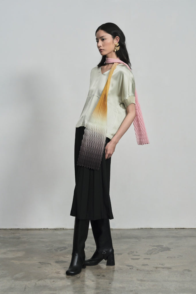 BEA GRADIENT SCARF
