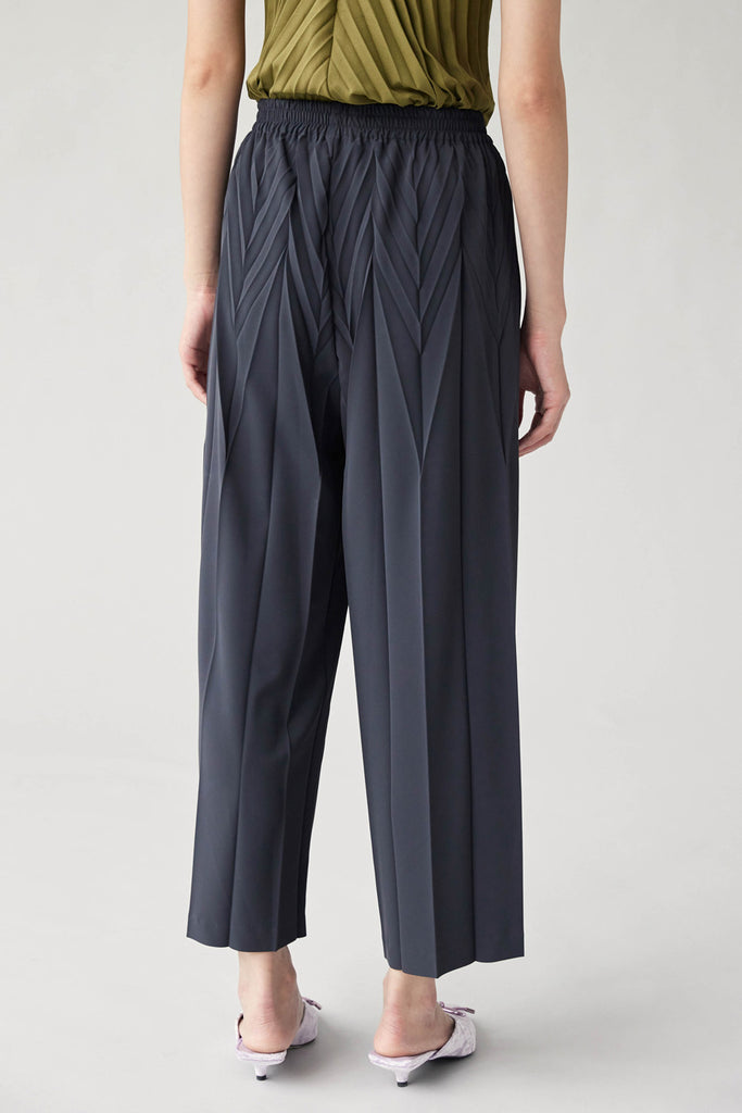 PLEATED WAVE TROUSERS